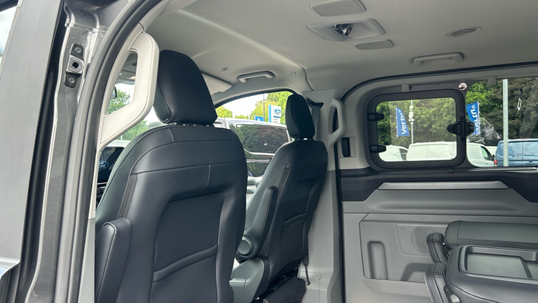 Ford Tourneo Custom 340 L1 Electric Rwd 160kW 65kWh H1 Titanium X 8 seater Auto